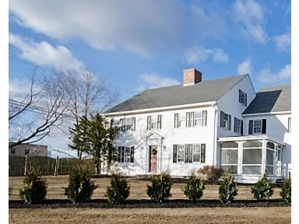 200 Dover Point Road Dover, NH 03820 - Photo 1 of 34