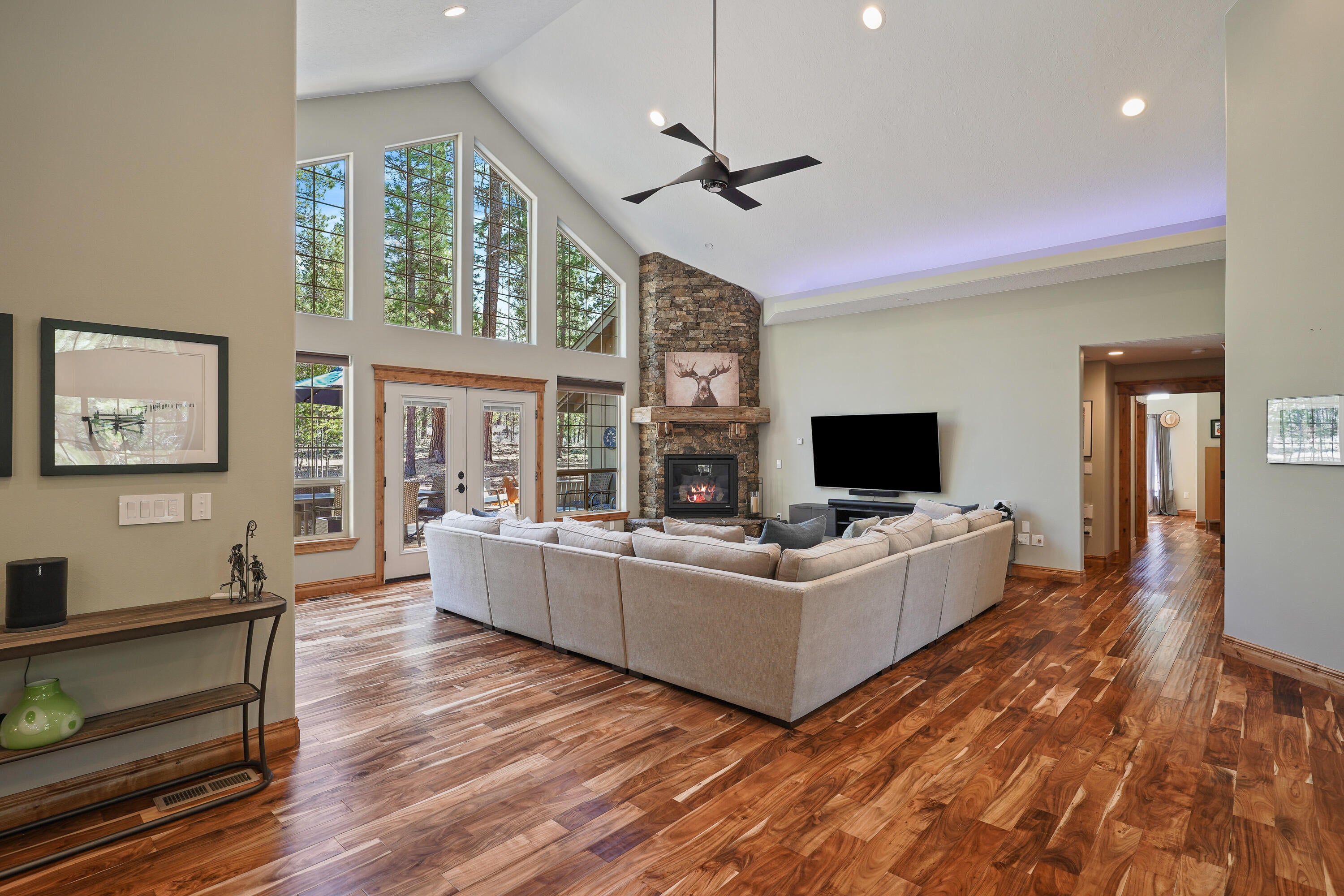 55420 Huntington Road Bend, OR 97707 - Photo 30 of 52 DSC00623