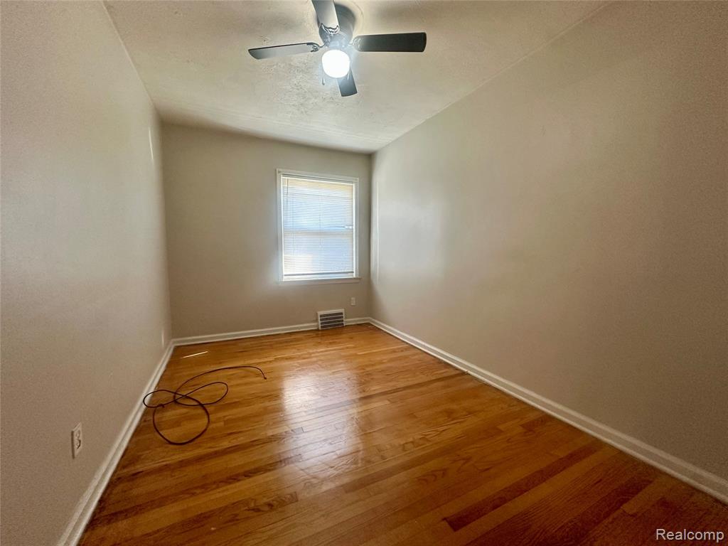 15059 Evergreen Road Detroit, MI 48223 - Photo 3 of 9