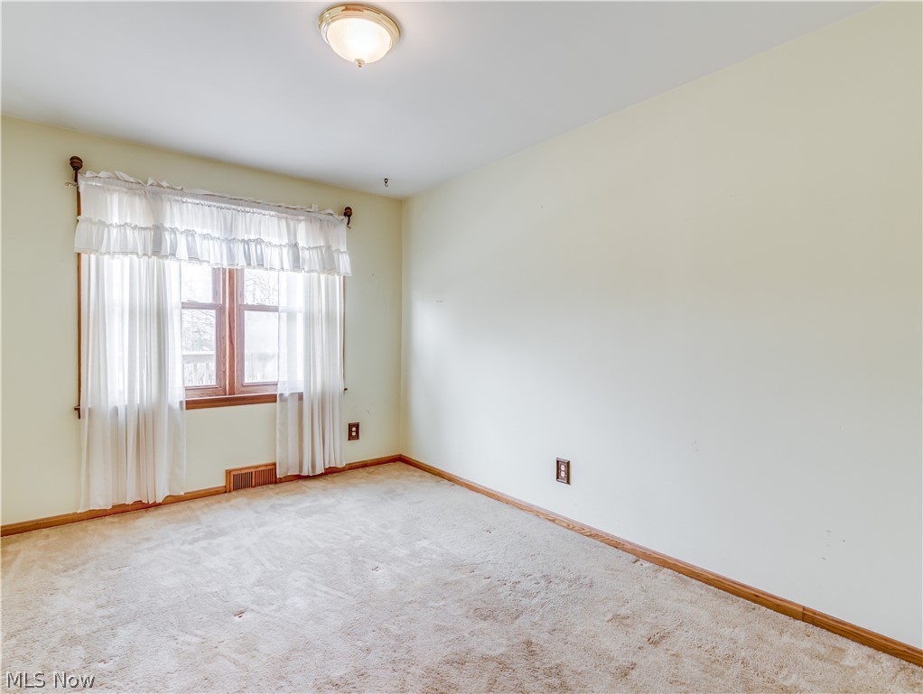 1355 Martin Road Mogadore, OH 44260 - Photo 12 of 28