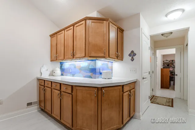 $379,900 | 5331 Mapleside Lane Southwest, Wyoming, MI 49418