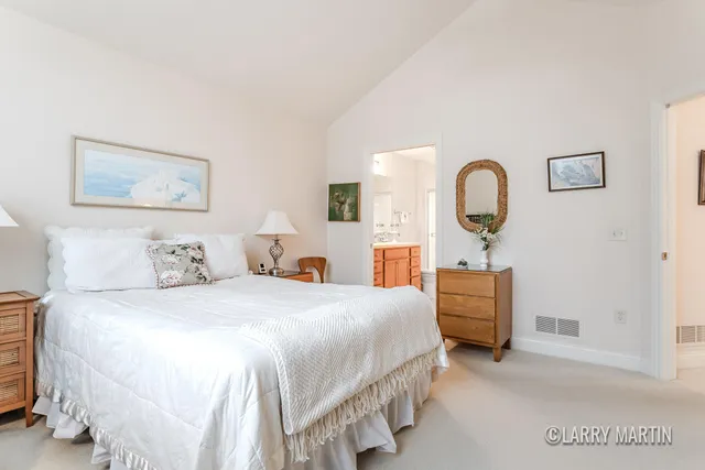 $379,900 | 5331 Mapleside Lane Southwest, Wyoming, MI 49418