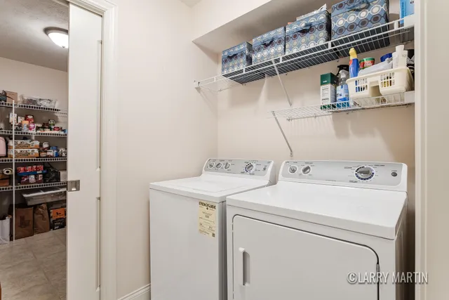 $379,900 | 5331 Mapleside Lane Southwest, Wyoming, MI 49418