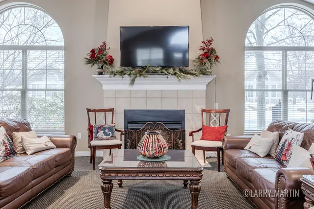 $379,900 | 5331 Mapleside Lane Southwest, Wyoming, MI 49418