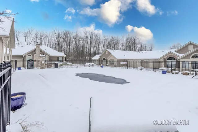 $379,900 | 5331 Mapleside Lane Southwest, Wyoming, MI 49418