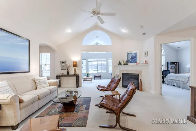 $379,900 | 5331 Mapleside Lane Southwest, Wyoming, MI 49418