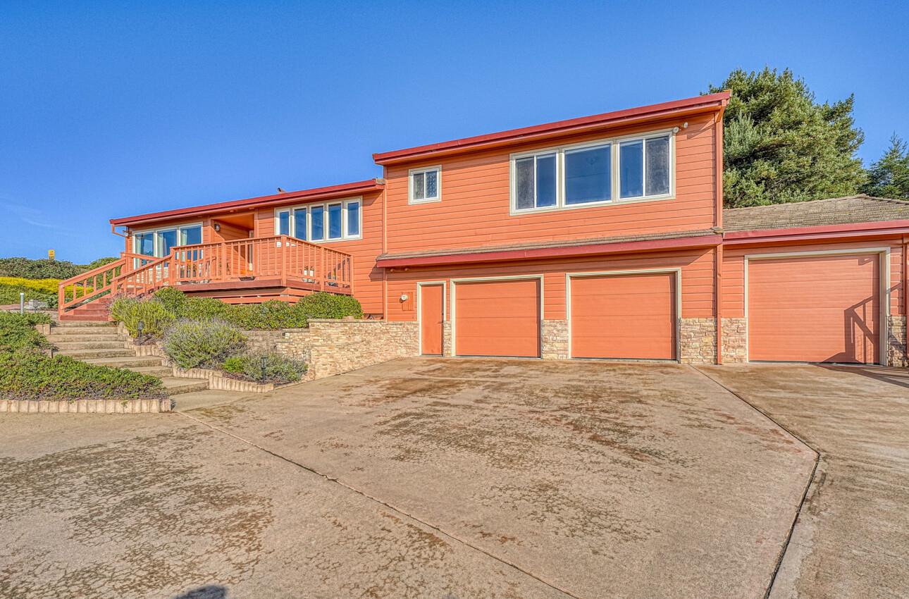 10759 Country Meadows Road Salinas, CA 93907 - Photo 3 of 65 Gallery Image 3