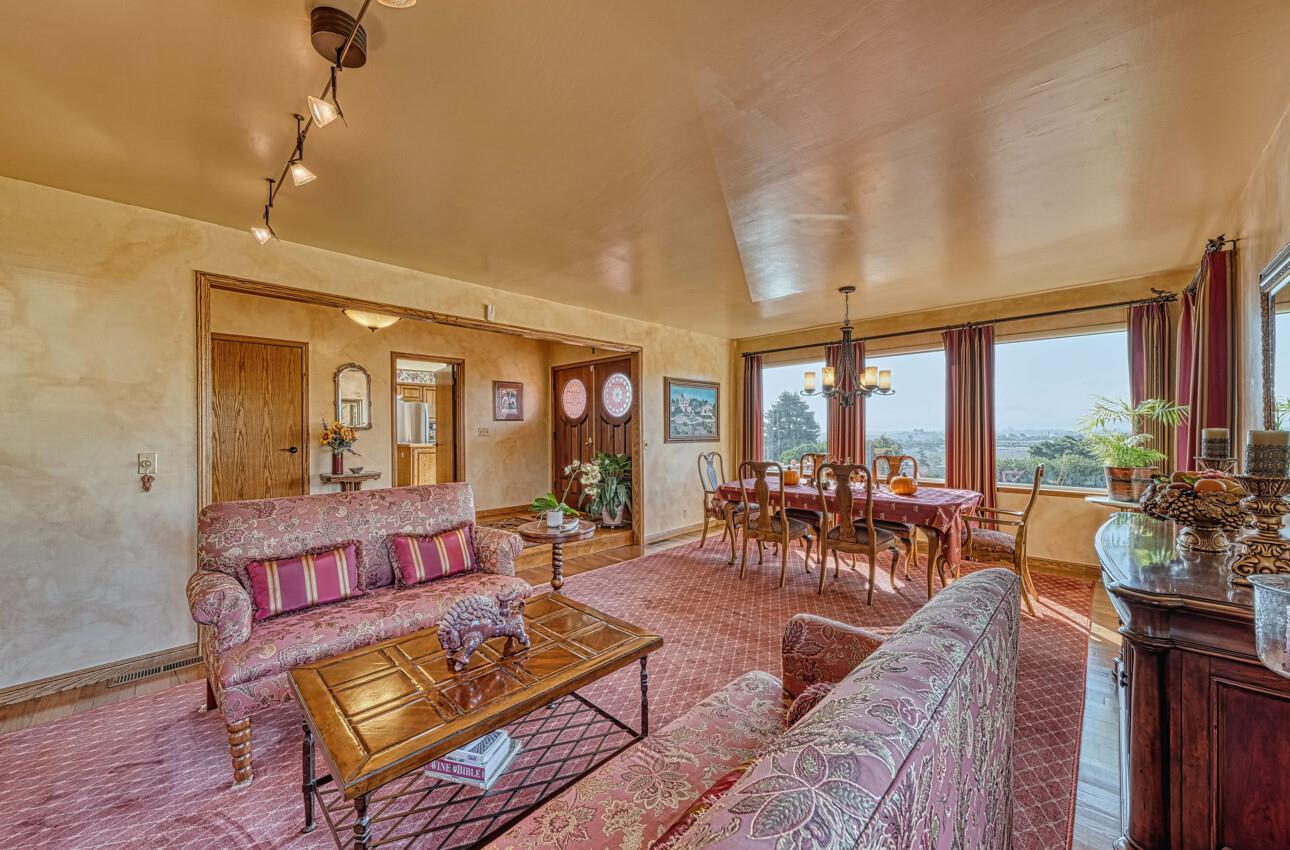 10759 Country Meadows Road Salinas, CA 93907 - Photo 8 of 65 Gallery Image 8