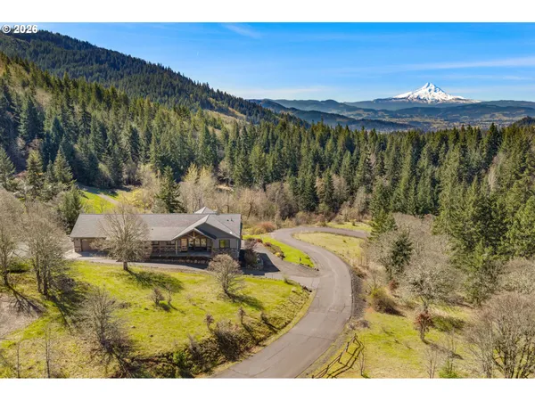 $1,495,000 | 26 Jewett Creek Loop Road, White Salmon, WA 98672