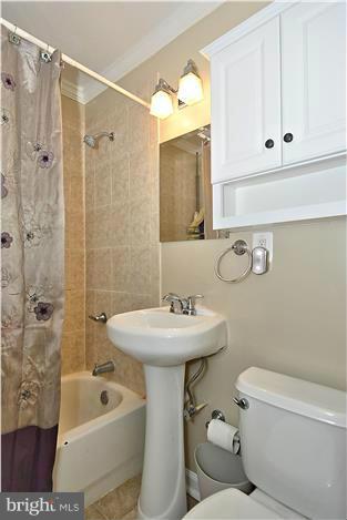 4502 Mahan Road Silver Spring, MD 20906 - Photo 22 of 30 Bath