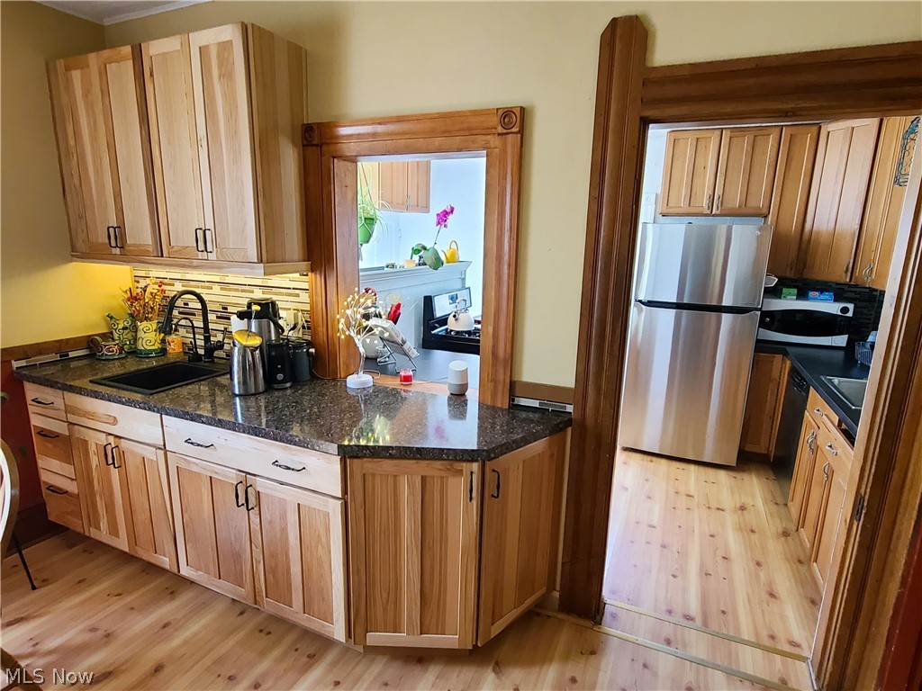 27137 Butternut Ridge Road North Olmsted, OH 44070 - Photo 5 of 26 Gallery Image 5