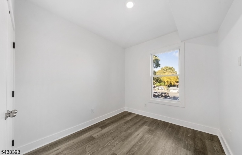 1119 Hampton Place, Unit 2 Elizabeth, NJ 07201 - Photo 6 of 11