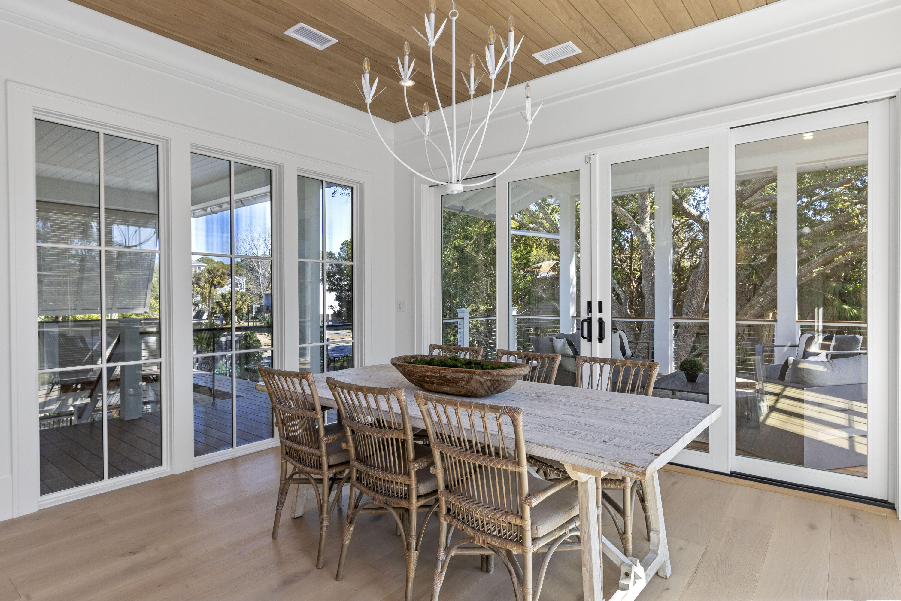 2923 Middle Street Sullivans Island, SC 29482 - Photo 16 of 65 Dining Room