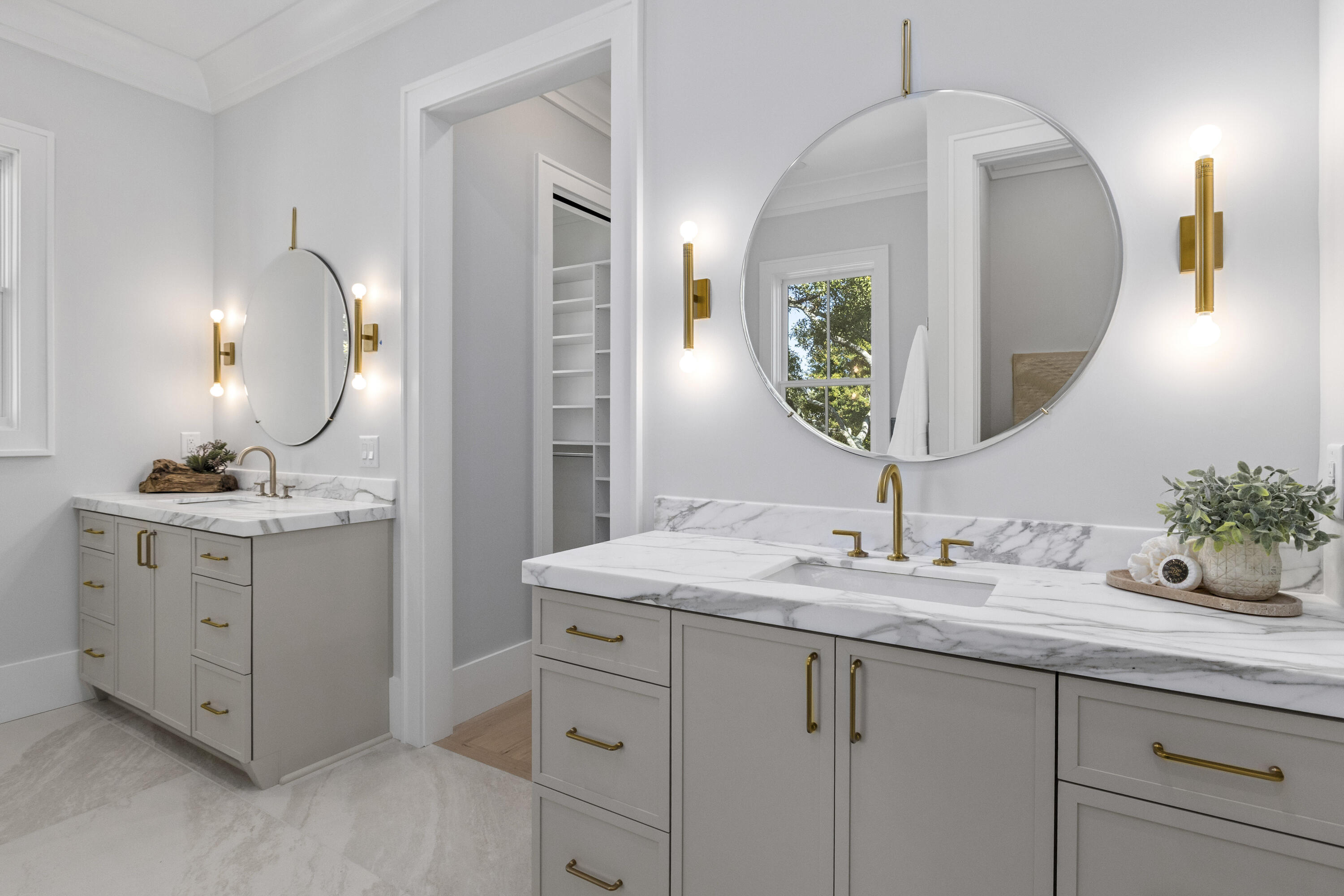 2923 Middle Street Sullivans Island, SC 29482 - Photo 31 of 65 Twin Vanities