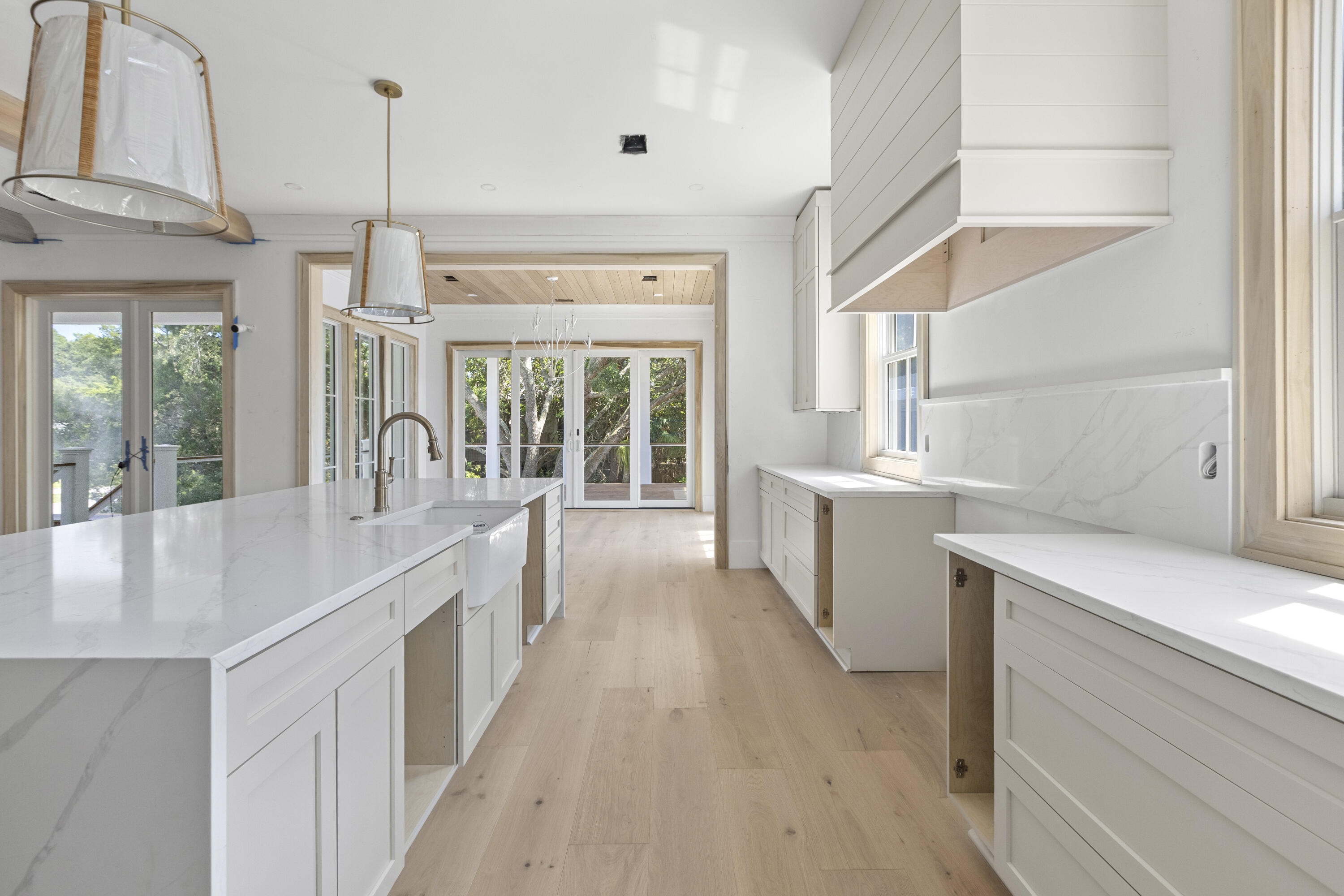 2923 Middle Street Sullivans Island, SC 29482 - Photo 4 of 27 Kitchen and Dining