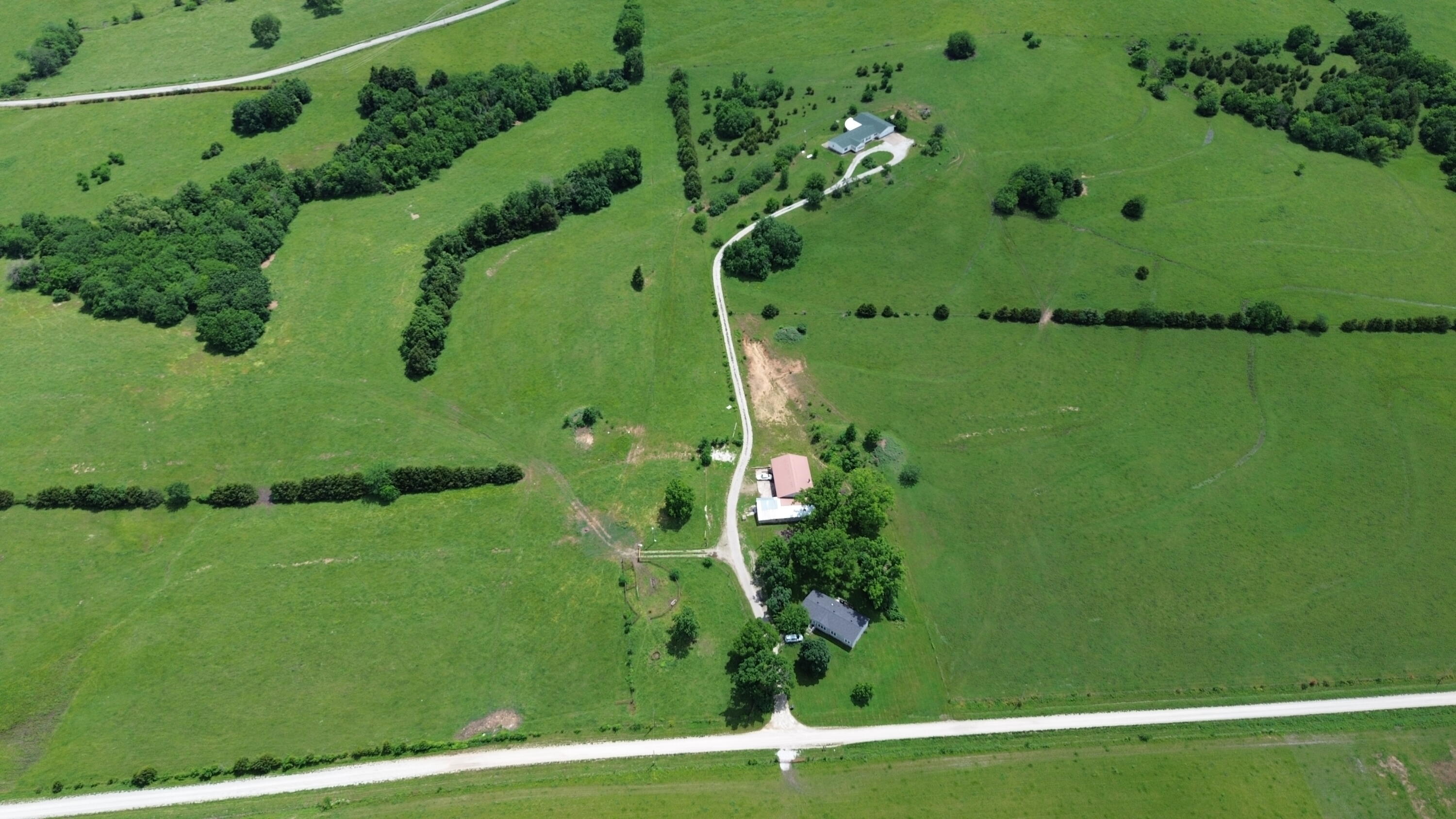 1672 East 355th Road Bolivar, MO 65613 - Photo 14 of 92 DJI_0034