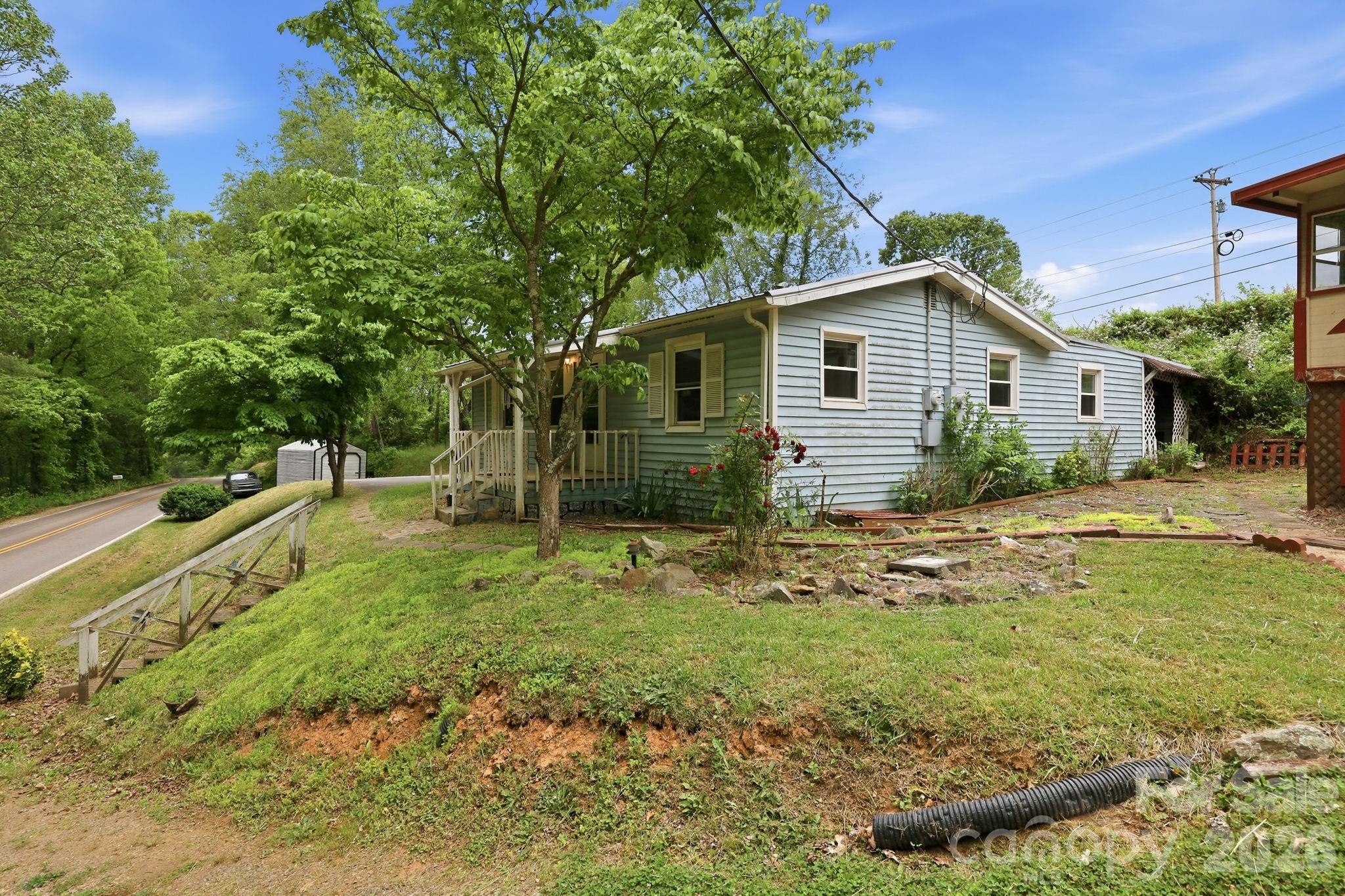 3383 Thickety Road Clyde, NC 28721 - Photo 6 of 44