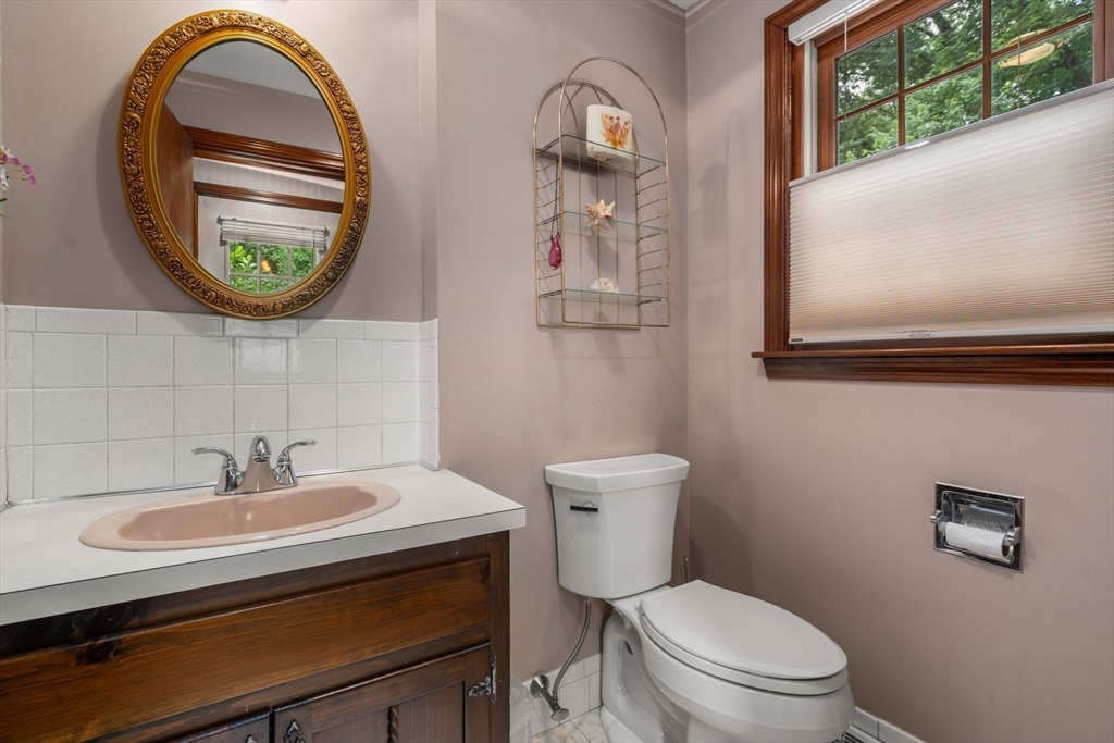 11 Bacon Road Framingham, MA 01701 - Photo 10 of 30