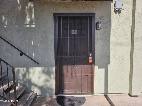 $1,195 | 424 West Brown Road, Unit 112, Mesa, AZ 85201