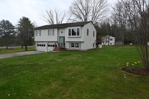 $442,500 | 8 Lucas Lane, Bowdoinham, ME 04008