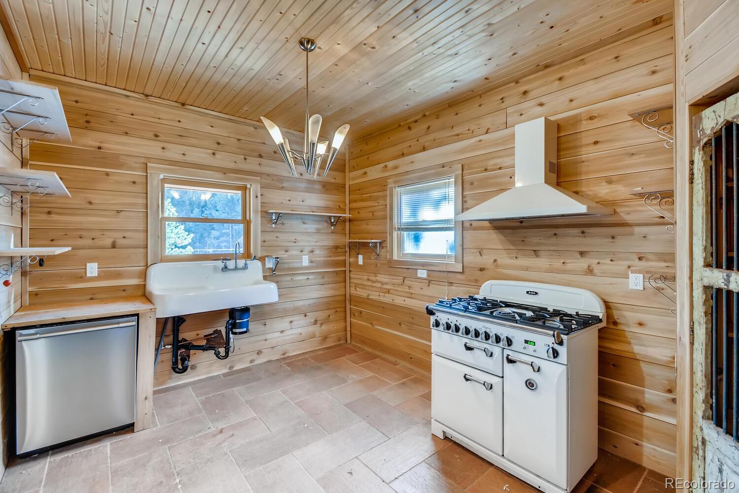27545 Troublesome Gulch Road Evergreen, CO 80439 - Photo 12 of 28 Gallery Image 12