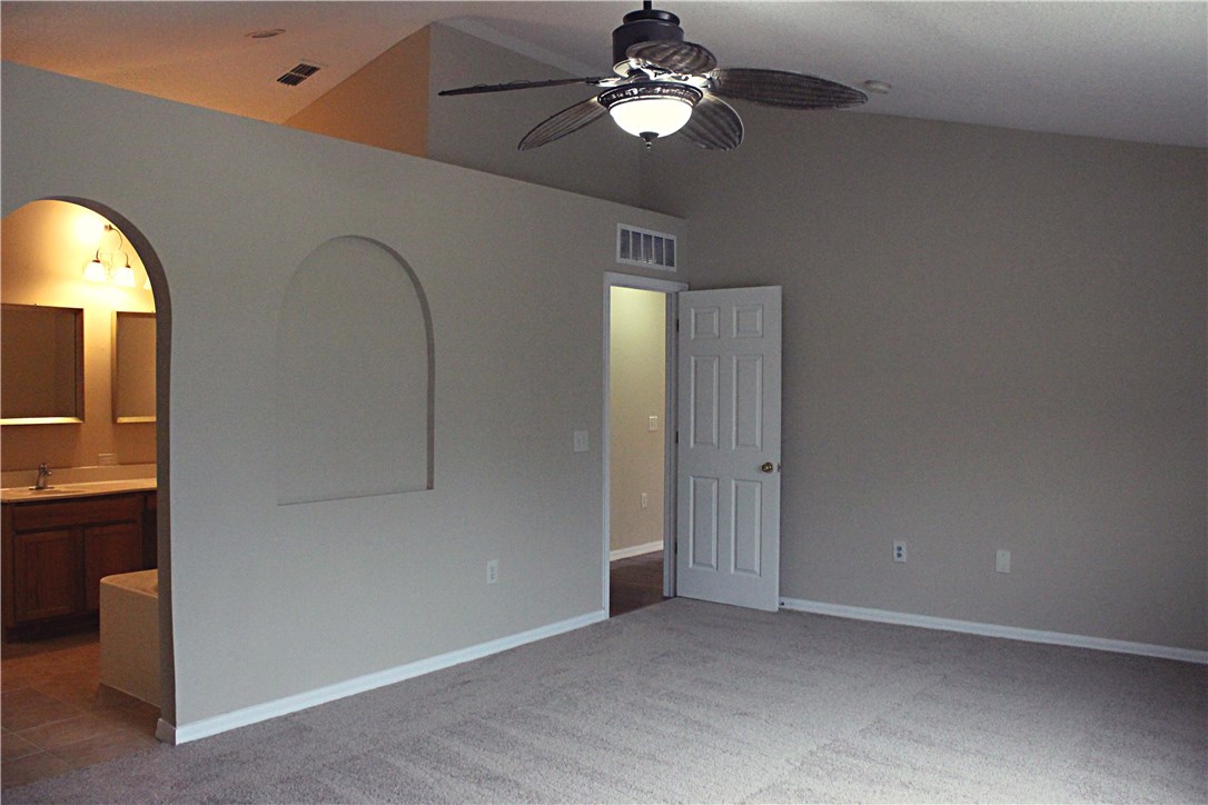 76385 Longleaf Loop Yulee, FL 32097 - Photo 8 of 33 Gallery Image 8