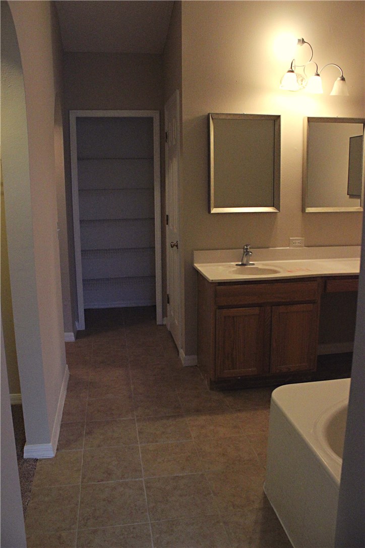 76385 Longleaf Loop Yulee, FL 32097 - Photo 10 of 33 Gallery Image 10