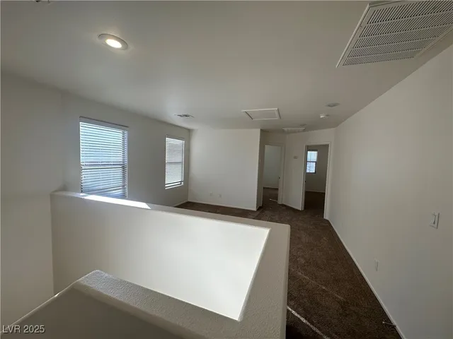 $1,800 | 10719 Azure Ocean Avenue, Las Vegas, NV 89166
