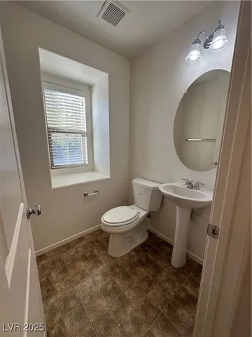 $1,800 | 10719 Azure Ocean Avenue, Las Vegas, NV 89166