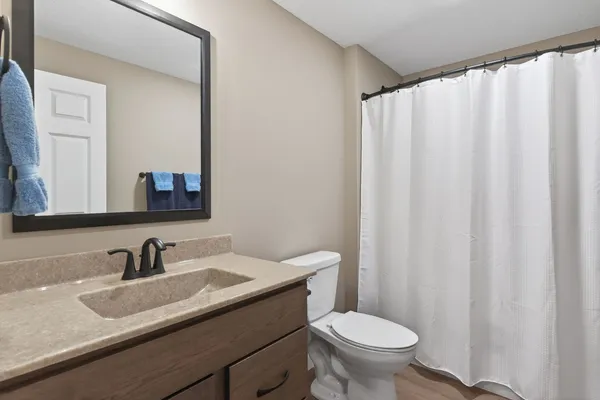 $469,900 | 6210 College Avenue, Davenport, IA 52807