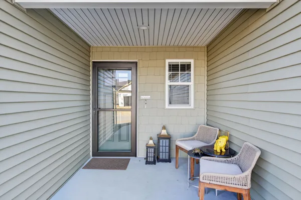 $469,900 | 6210 College Avenue, Davenport, IA 52807