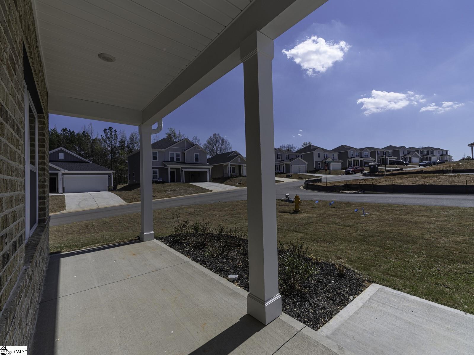1700 Greenpath Lane Moore, SC 29369 - Photo 5 of 33