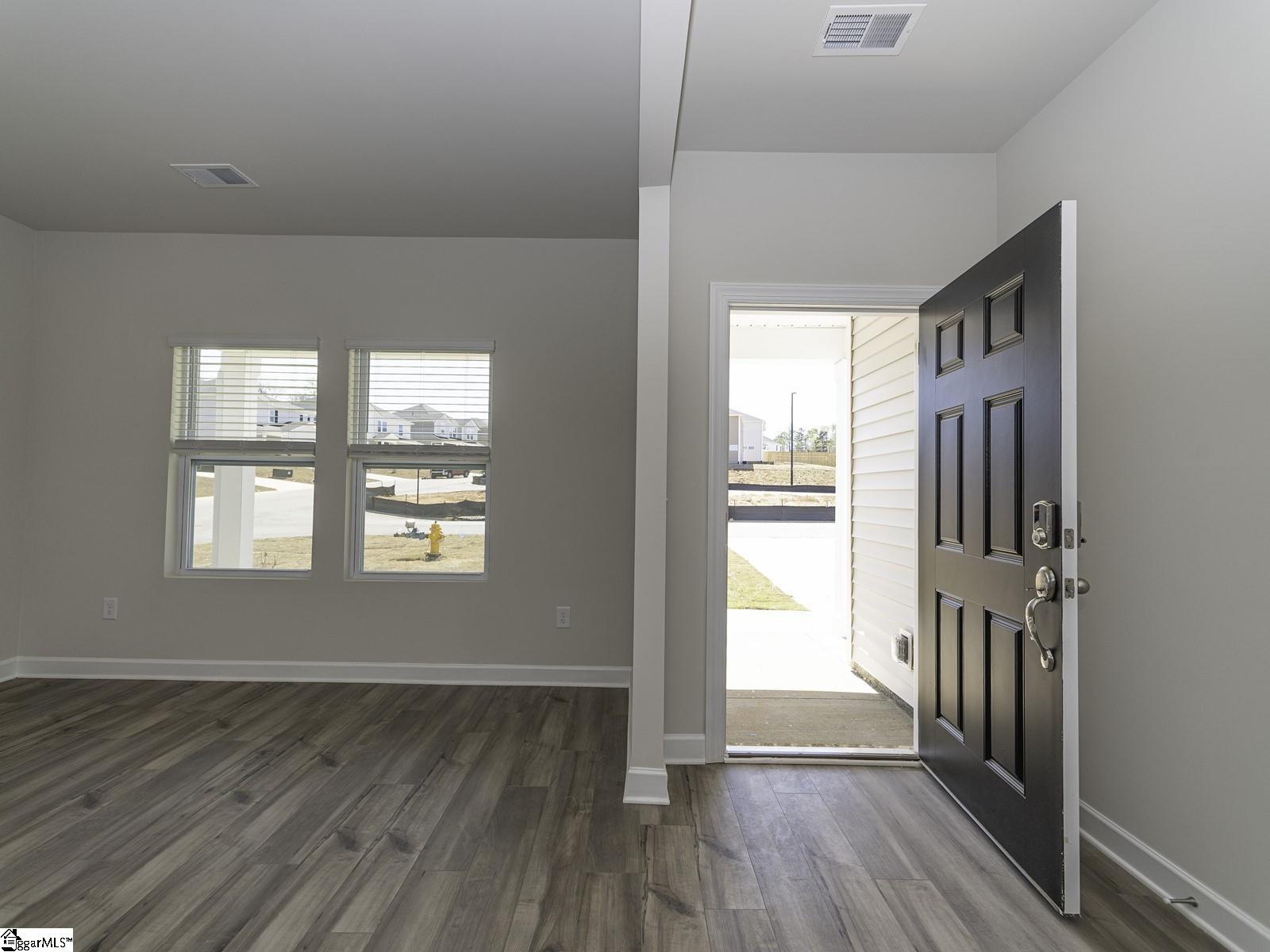 1700 Greenpath Lane Moore, SC 29369 - Photo 6 of 33