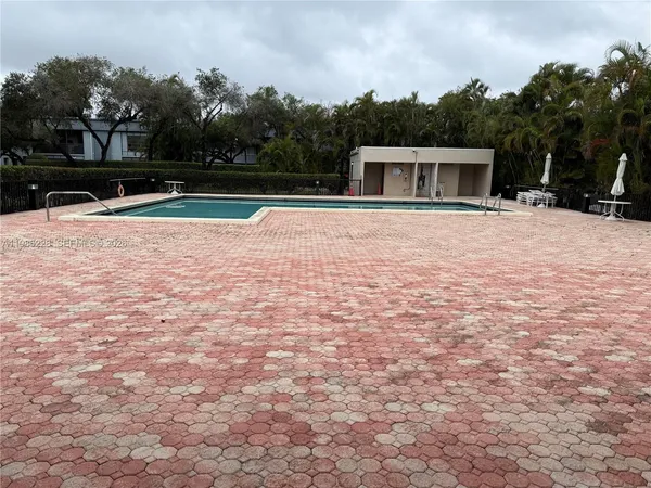 $135,000 | Tamarac Gardens Condominiums, Tamarac, FL 33321