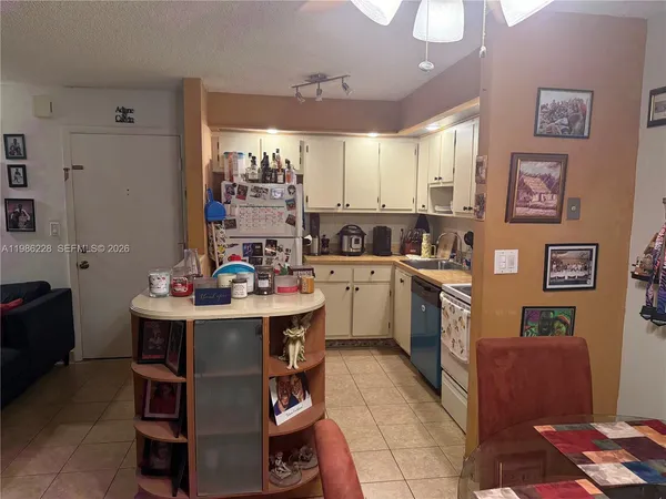 $135,000 | Tamarac Gardens Condominiums, Tamarac, FL 33321