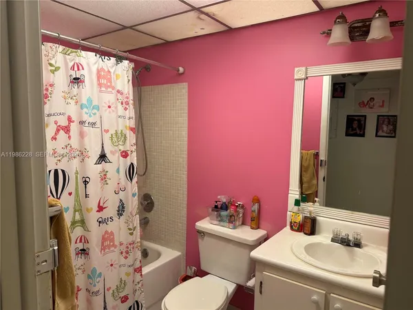 $135,000 | Tamarac Gardens Condominiums, Tamarac, FL 33321