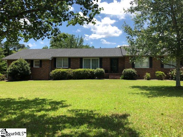 108 Lemon Tree Trail Laurens, SC 29360 - Photo 2 of 24 Gallery Image 2