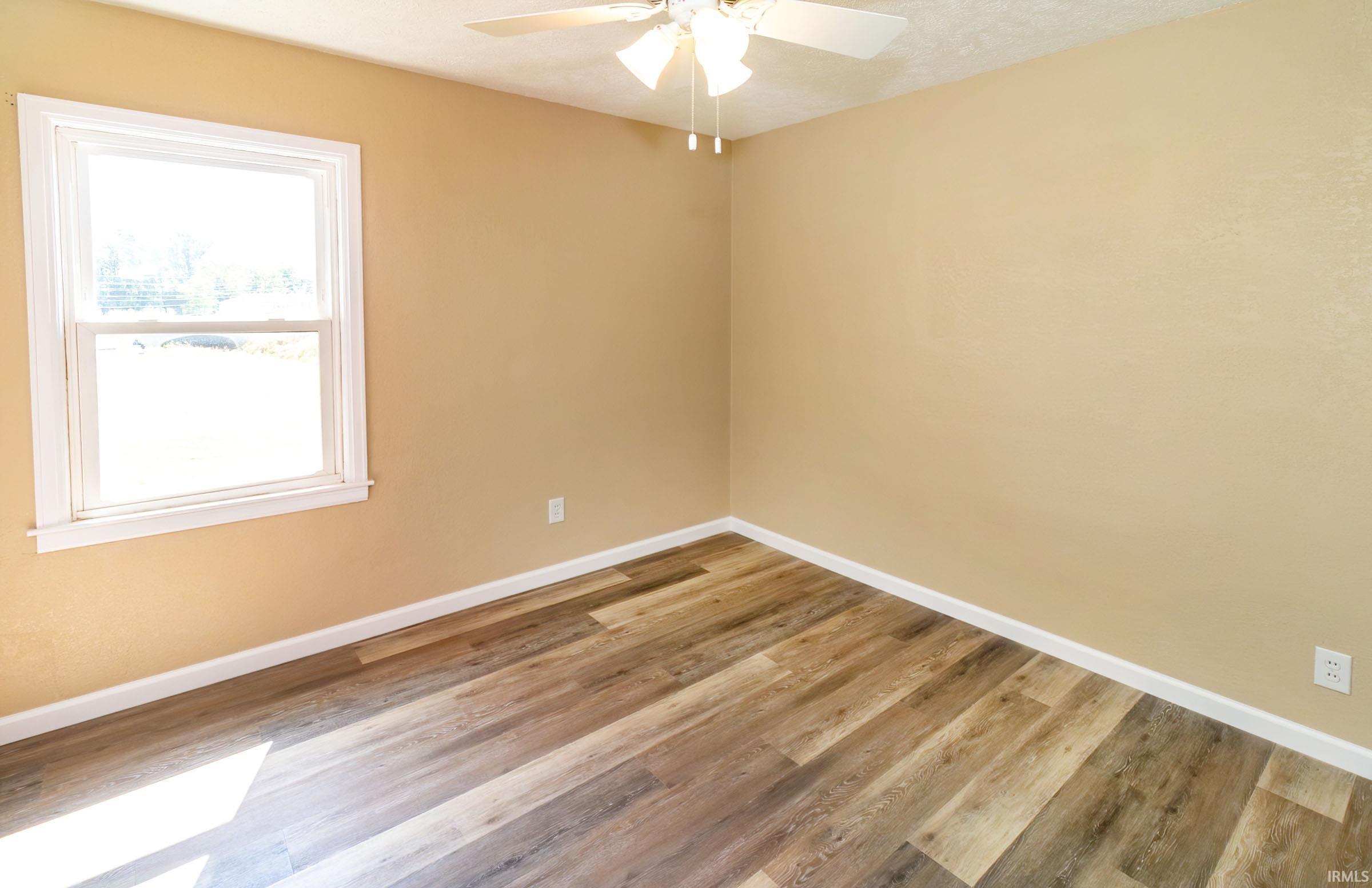 2500 Colonial Gardens Road Evansville, IN 47715 - Photo 18 of 29