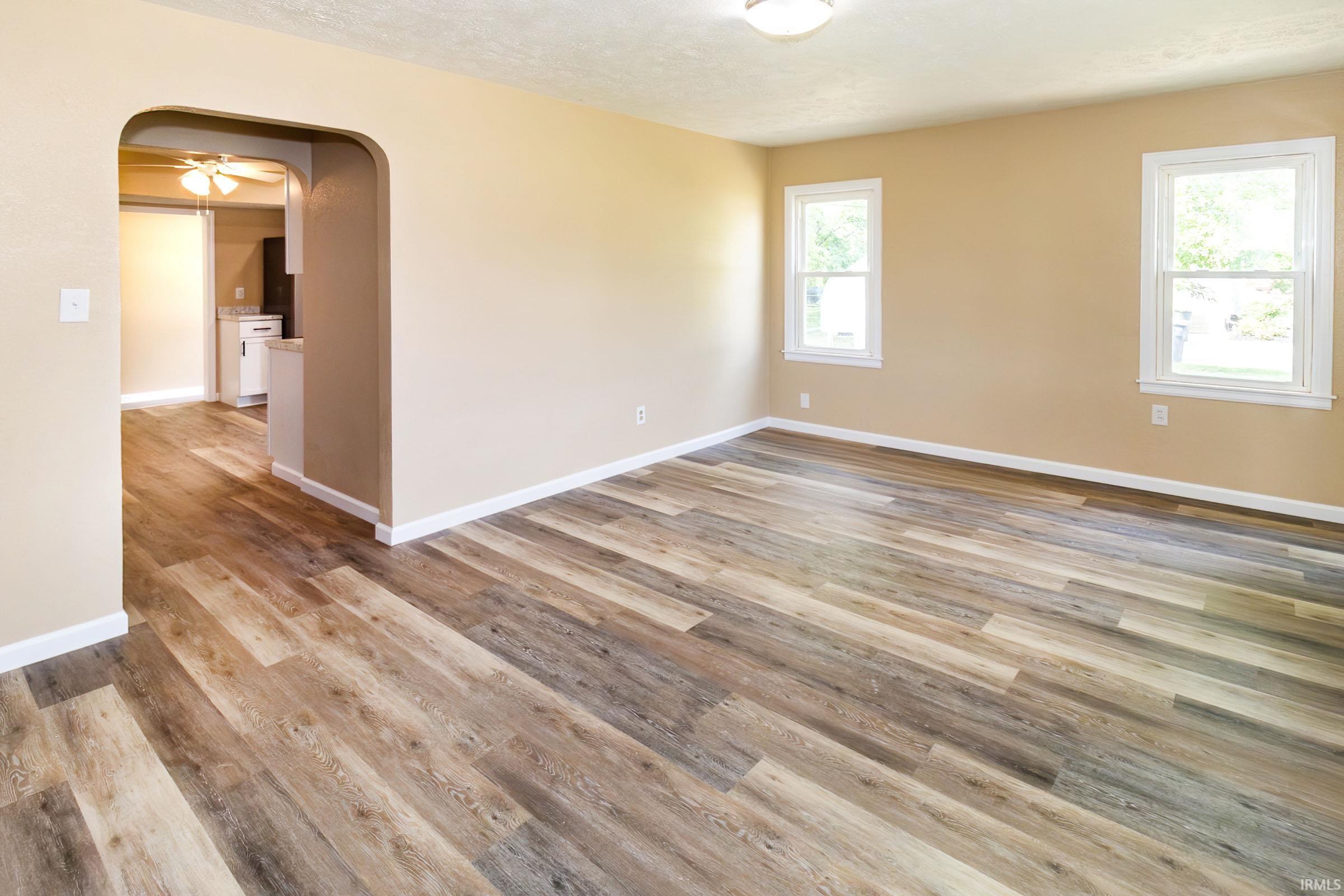 2500 Colonial Gardens Road Evansville, IN 47715 - Photo 3 of 29