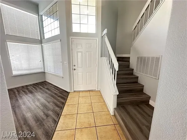 $2,350 | 9253 Magic Flower Avenue, Las Vegas, NV 89134
