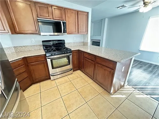 $2,320 | 9253 Magic Flower Avenue, Las Vegas, NV 89134