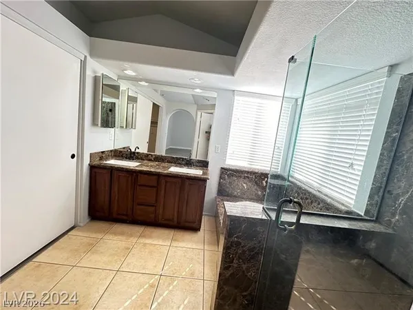 $2,350 | 9253 Magic Flower Avenue, Las Vegas, NV 89134