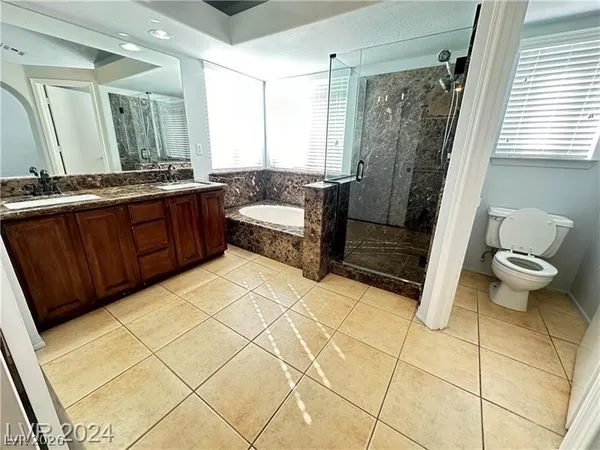 $2,350 | 9253 Magic Flower Avenue, Las Vegas, NV 89134