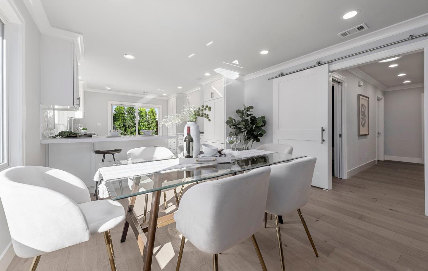 2647 Phillips Avenue Santa Clara, CA 95051 - Photo 6 of 22 a very nice looking dining room with a table and chairs