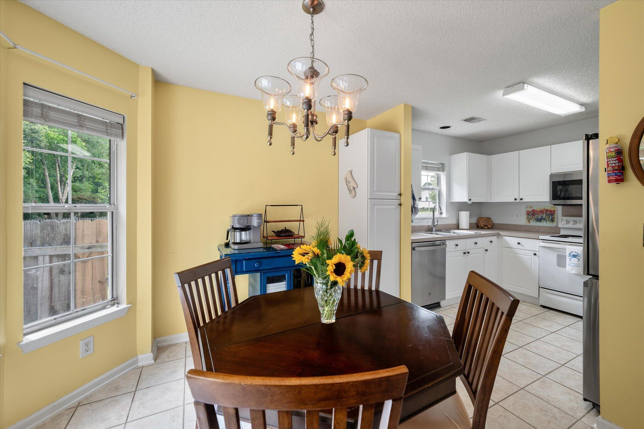 541 Saville Row Charleston, SC 29414 - Photo 20 of 37 14-541 Saville_i_Lowcountry_Exposure-13
