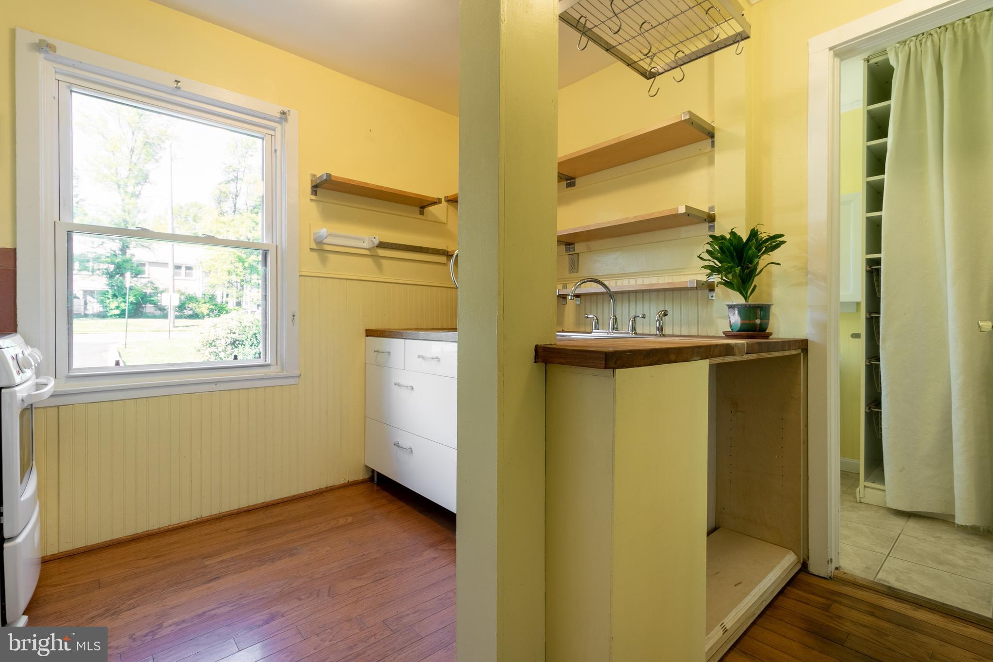 69 Ridge Road Greenbelt, MD 20770 - Photo 6 of 13 Kitchen