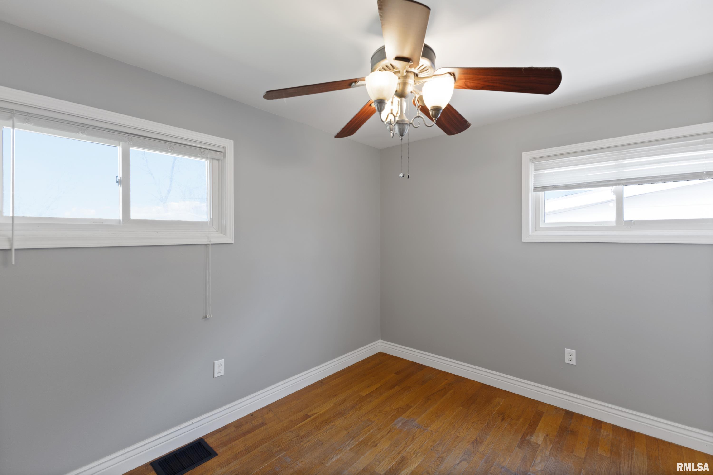 2023 Maple Street Quincy, IL 62301 - Photo 9 of 17