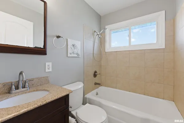 $148,500 | 2023 Maple Street, Quincy, IL 62301