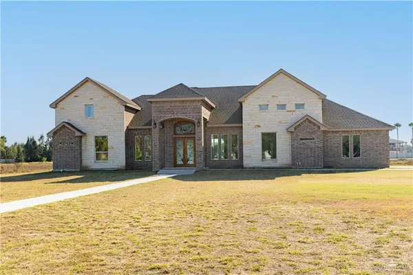 $840,000 | 1574 Lion Lake Drive South, Progreso Lakes, TX 78596