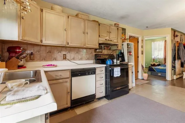 $399,000 | 218 Portland Street, Lancaster, NH 03584